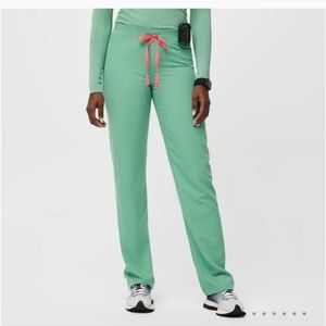 Figs Livingston pants Surgical Green